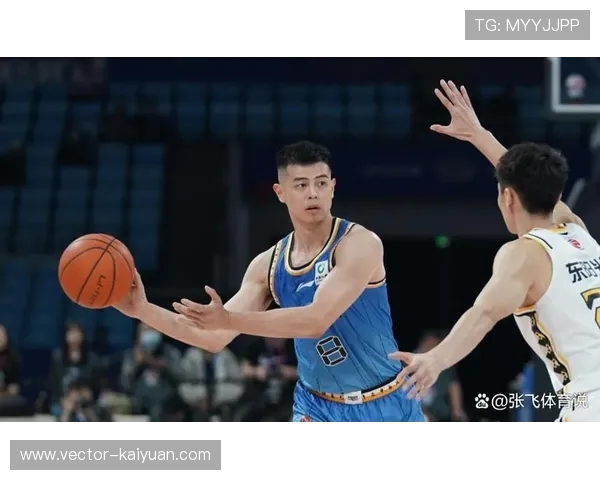 重磅消息:明星后卫赛后回应争议,网友热议不断,冠军走势再生变化